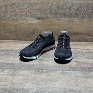 Skechers Air Edge Brite Times Black Knit Bungee Lace Sneakers Women's Size 9.5